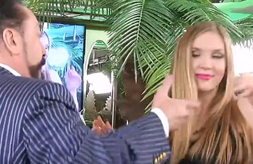 Adnan Oktar, Rus güzelle Ankara havası oynadı