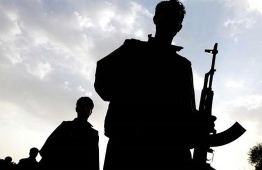 Mardin'de bombalı saldırı! Yaralı askerler var!