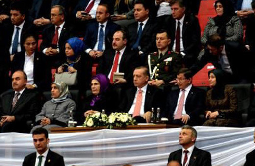 Erdoğan ve Davutoğlu Şeb-i Arus töreninde buluştu!