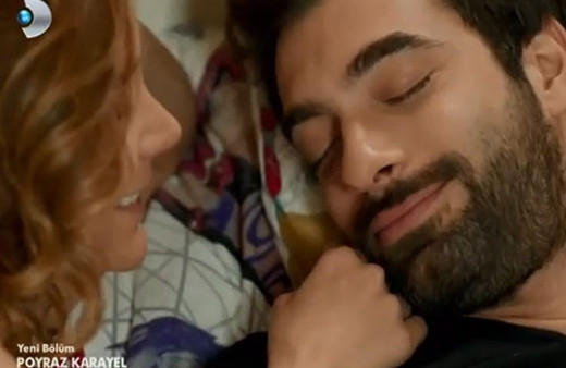 Türk dizi tarihine geçen gönderme! Yatak sahnesi fena