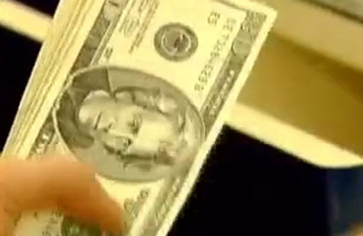 Dolar kuru ne olur bugün dolar düşer mi çıkar mı?