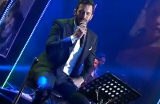 Barış Arduç şarkı söyledi sosyal medya yıkıldı