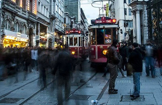 Tüketici güven kaybetmeye başladı 