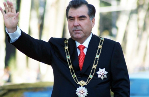 Tacikistan Cumhurbaşkanı Rahman'a 'Ulusun Lideri' statüsü 