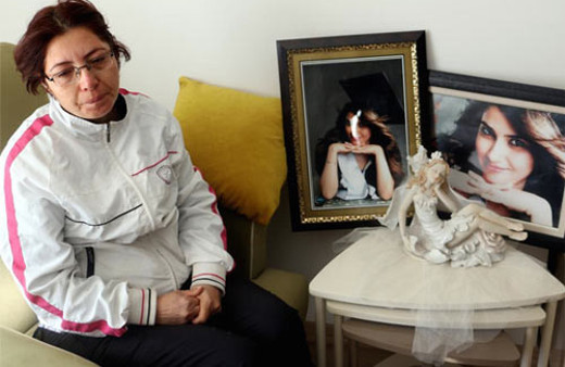 Özgecan'ın annesi Erdoğan'a beyaz başörtü gönderecek