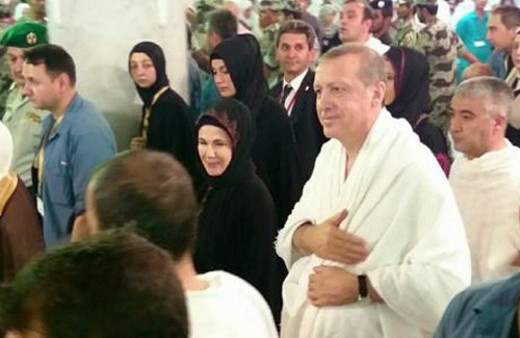Erdoğan ihrama girdi Kabe'nin kapısı açıldı