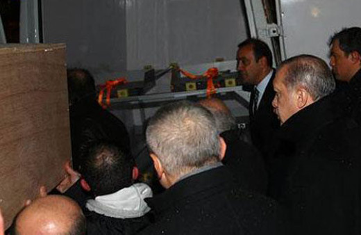 Erdoğan, Karakaya'nın cenazesine böyle eşlik etti...