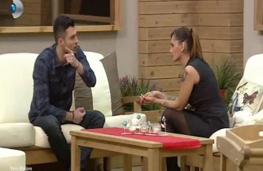 Kısmetse Olur'da Ayça ve Emre yüzleşti! İpler koptu