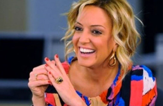 Tülin Şahin tanınmayacak halde Saba Tümer ise...