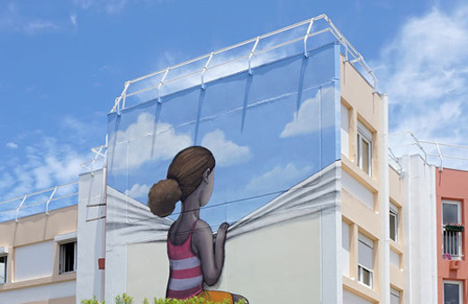 Binaları resimleri ile güzelleştiriyor