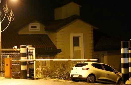 Beykoz’da lüks sitede dehşet! Anne ve oğlunu...