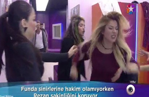 Big Brother'da şok kavga! Funda sinir krizi geçirdi