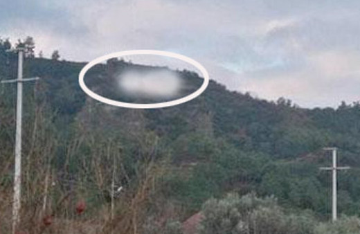 Manisa'da dağlık alana yazılan yazı ortalığı karıştırdı