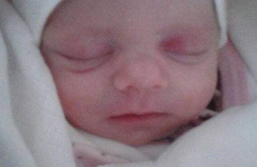 Twitter'da tepki yağdı, Rektör o bebeğe randevu verdi!