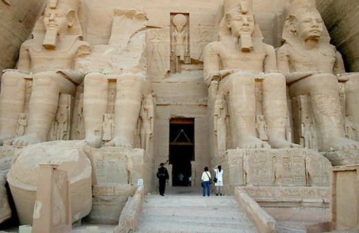 Mısır'da II. Ramses'e güneş vurdu