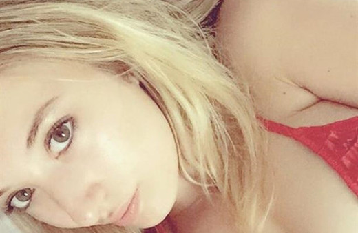 Yasmin Erbil'in son kıyafeti İnstagram'da olay oldu