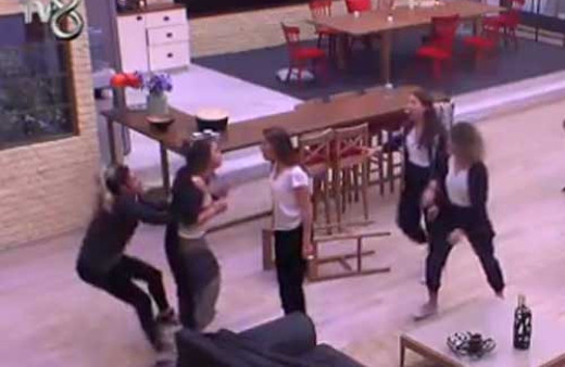 Göz6 yarışmasında akıl almaz kavga! 