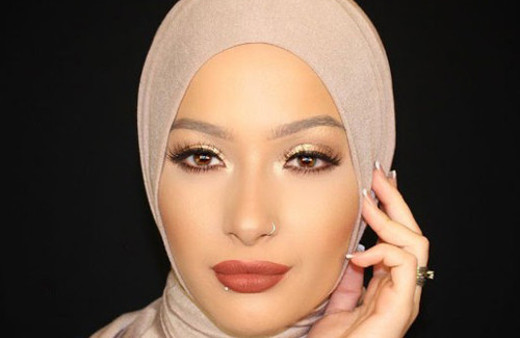 Başörtülü Moda blogger'ı ortalığı yıkıp geçiyor