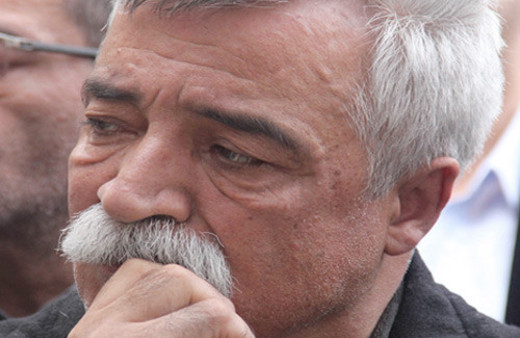 Ozan Arif'in yemek borusunda kitle