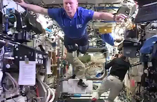 Astronotlardan uzayda bir ilk!