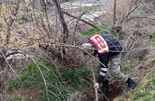 Öldürdükleri babalarını yakacaklardı