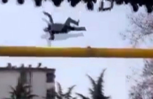 Gondolda emniyet kemeri açılınca... Dehşet anları!