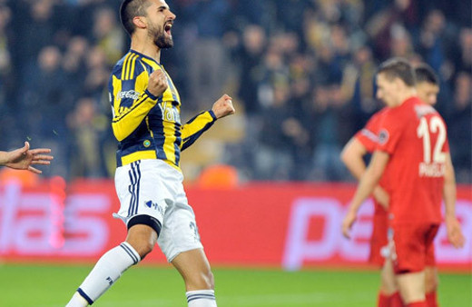 Lokomotiv Moskova Fenerbahçe maçını veren şifresiz kanallar