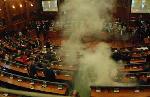 Kosova'da olaylı cumhurbaşkanlığı seçimi