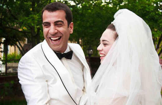 Ünlü oyuncu parasını memleketinde bakın neye yatırıyor!