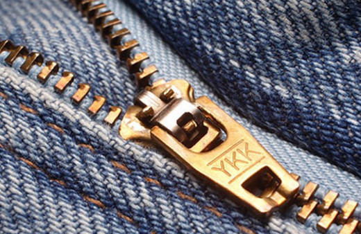 Neden tüm fermuarların üzerinde YKK yazar?