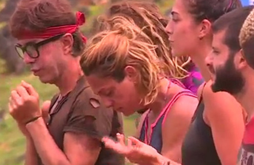 Ödülü duyan Survivor yarışmacıları gözyaşlarına hakim olamadı!