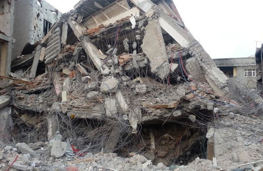 Cizre'de patlama yaralılar var işte son haberler