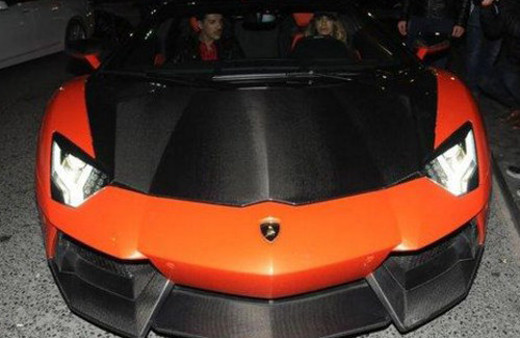 Ünlülerin servet değerindeki arabaları