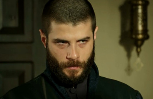 Muhteşem Yüzyıl Kösem 20. bölüm fragmanı İskender'e taht yolu gözüktü