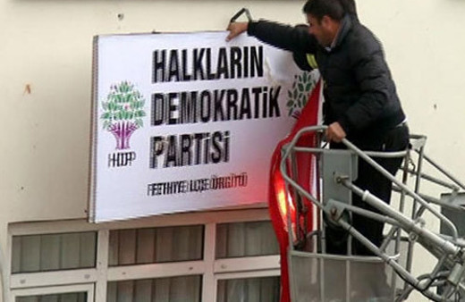 HDP'li belediye ve ilçe başkanları tutuklandı!