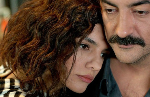 En 'belalı' set aşkı gerçek oldu! İlan ettiler