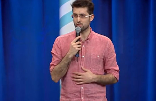 Şovuyla Türkiye'yi sallamıştı yine sahneye çıktı!