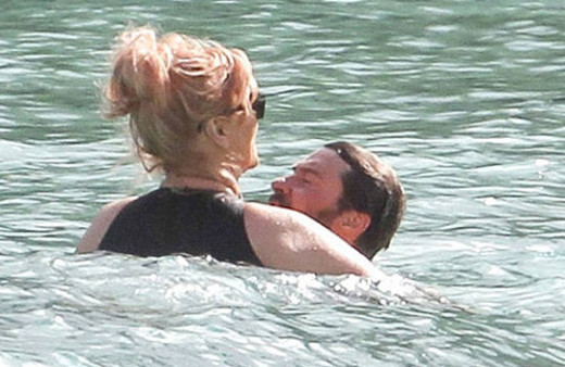 20. evlilik yıl dönümlerini denizde kutladılar