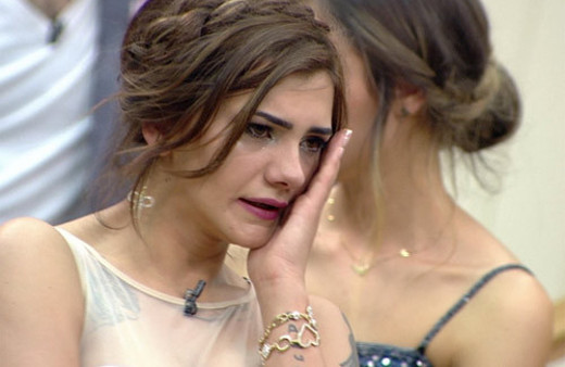 Kısmetse Olur kim elendi Emre şoku yeni gelen kim?