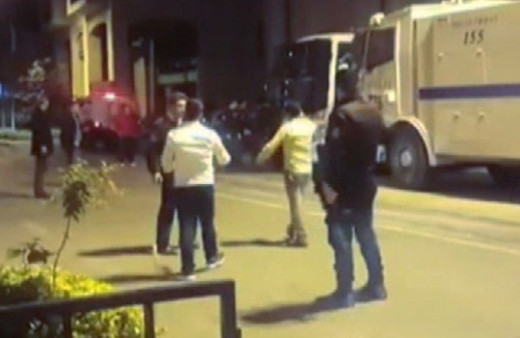 AK Parti İstanbul İl Merkezi bahçesinde patlama