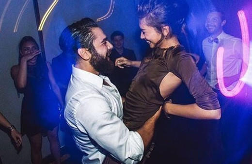 Bu pozu paylaştı! Sosyal medyayı karıştırdı