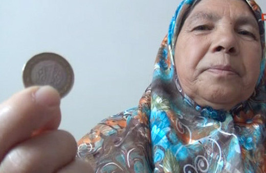 Cebindeki son 1 TL'yi Mehmetçik'e verdi