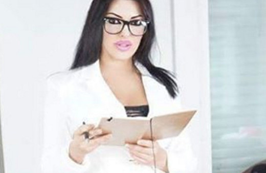 Adnan Oktar'ın kediciği Esra Saraçoğlu pes dedirtti