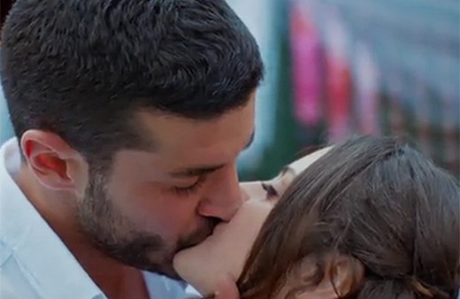 İlişki Durumu Karışık 40. final bölümü son sahneler