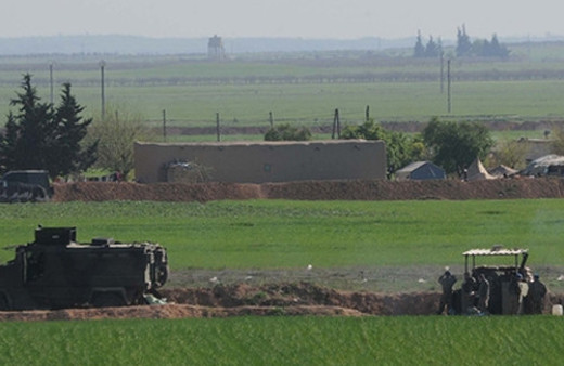 IŞİD'le Fetih Ordusu sınırda çatışıyor!