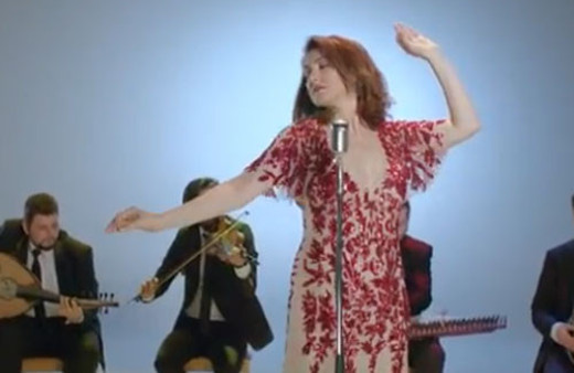 Meltem Cumbul Greenpeace videosunda şarkı söyledi