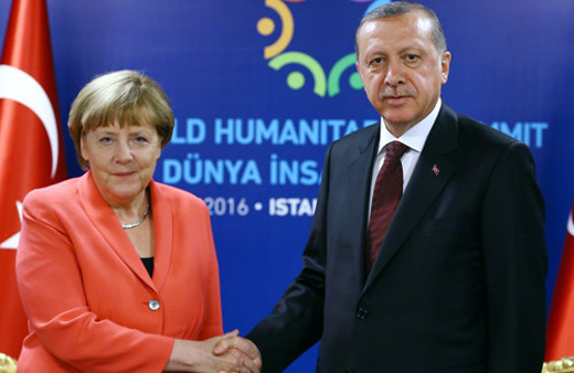 Erdoğan'ın resti sonrası Merkel'den ilk yorum!
