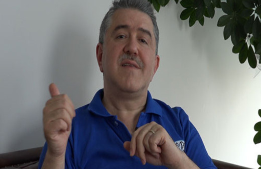 Diş eti kanaması neden olur?