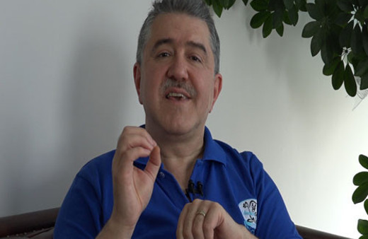 Diş Hekimi Zafer Kazak diş eti kanaması neden olur?