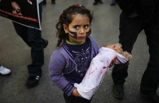 Gazze'de 12 yaşındaki 'küçük anne'